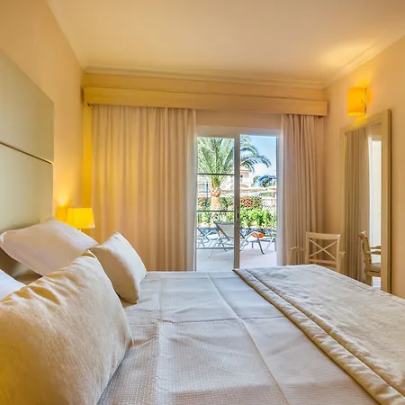 Zafiro Picafort Aparthotel 4*